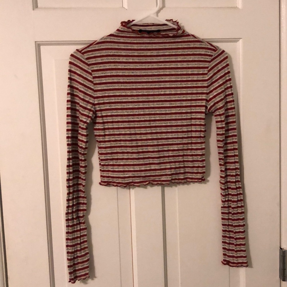striped long sleeve crop top